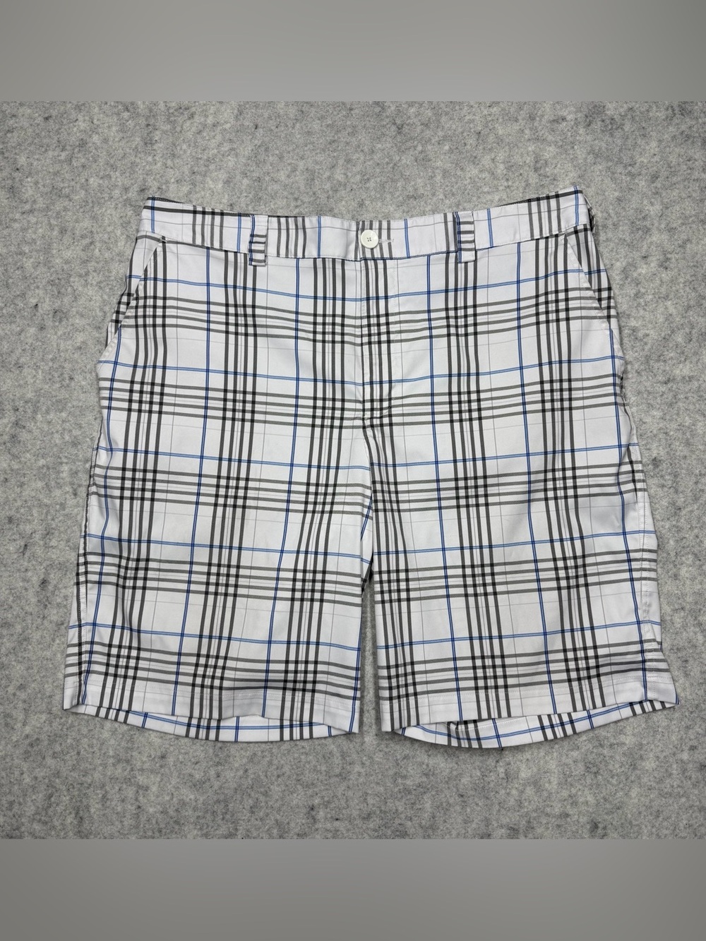 Under Armour Men’s Golf Shorts White Plaid Size 38 Loose